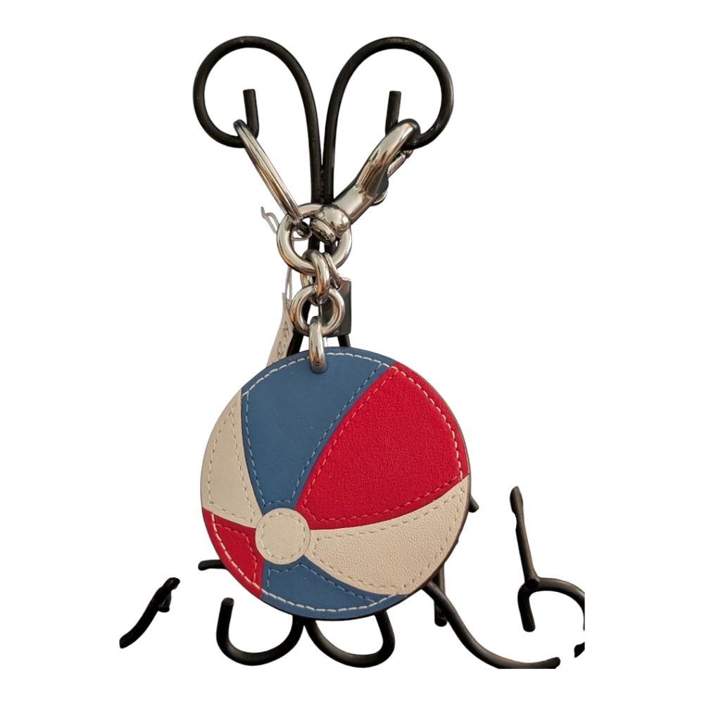 New NWT Coach Beachball Bag Keychain Bag Purse